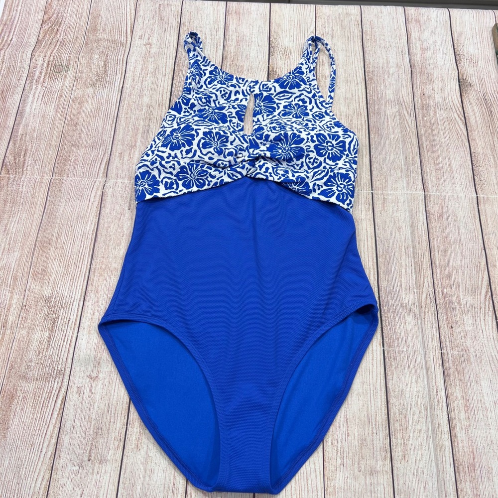 Tommy Bahama NWOT Blue Floral High Neck One Piece Swimsuit Keyhole Twist Front
